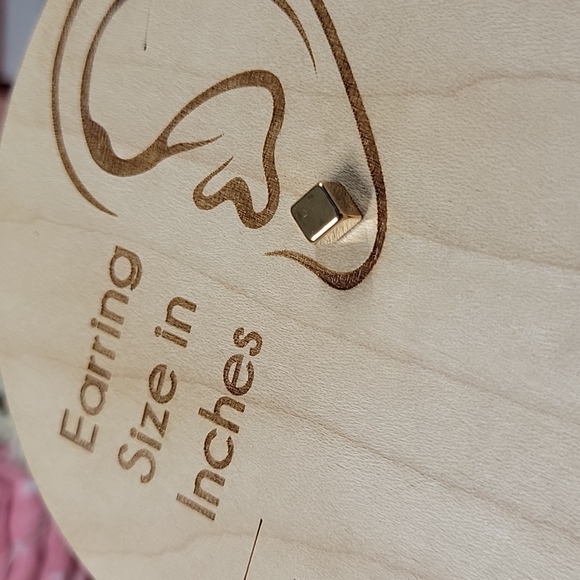 Classic Cube Stud Earrings, unisex - Picture 2 of 5